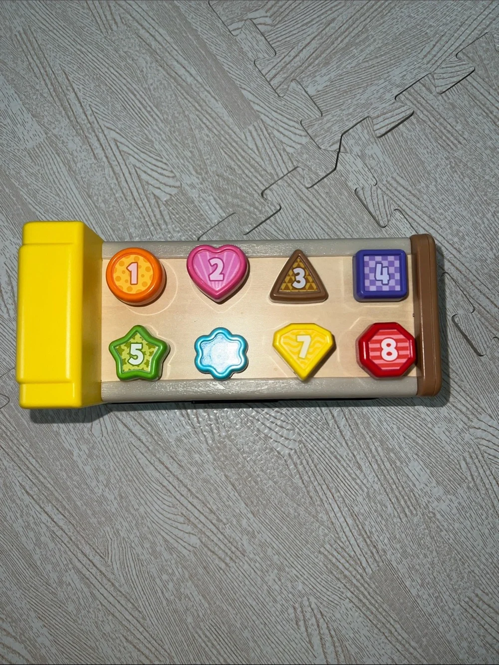 LeapFrog Tap-a-Peg Wooden Truck